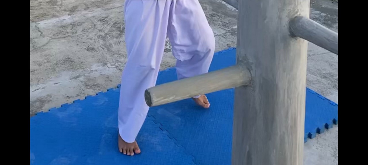 Chintya Candranaya Feet